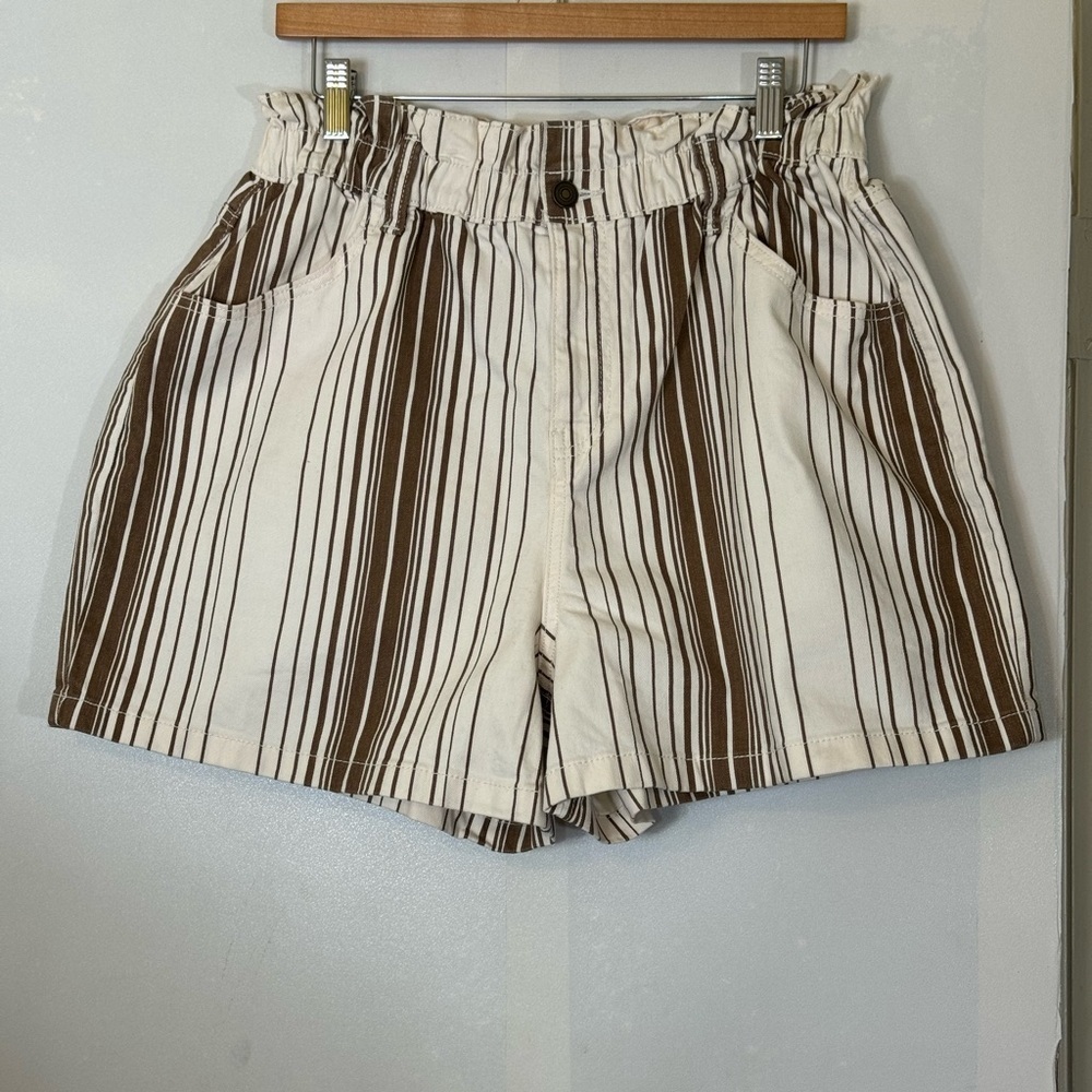 Time and Tru Women's Brown Ivory Stripe Paperbag‎ Waist Shorts
